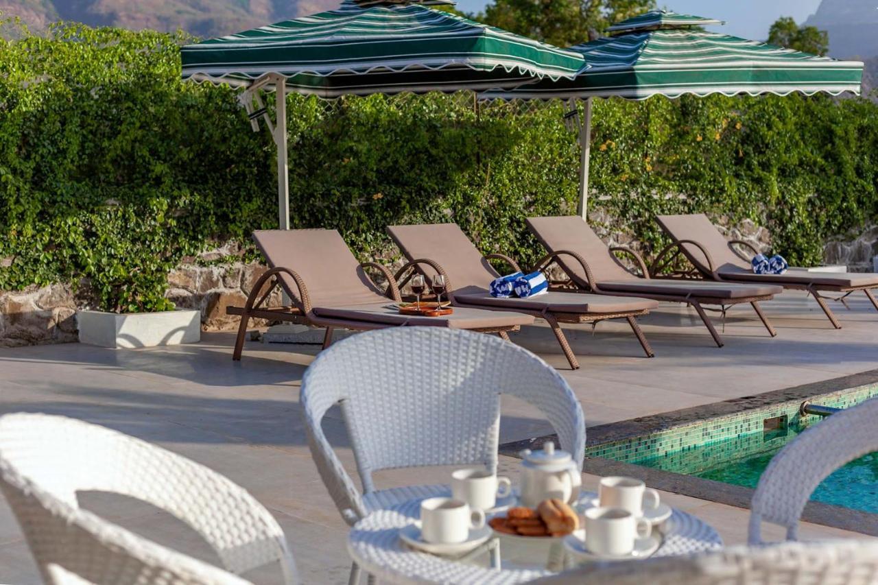 Natures Odyssey By Stayvista - Amidst Lush Greenery With Outdoor Pool And Indoor Activities Chinchavli المظهر الخارجي الصورة