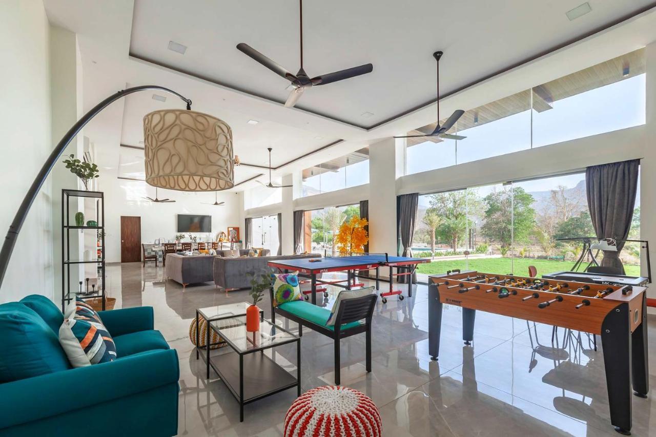 Natures Odyssey By Stayvista - Amidst Lush Greenery With Outdoor Pool And Indoor Activities Chinchavli المظهر الخارجي الصورة