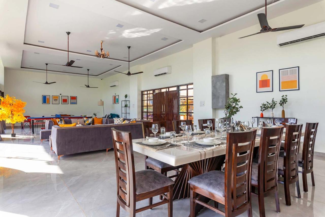 Natures Odyssey By Stayvista - Amidst Lush Greenery With Outdoor Pool And Indoor Activities Chinchavli المظهر الخارجي الصورة
