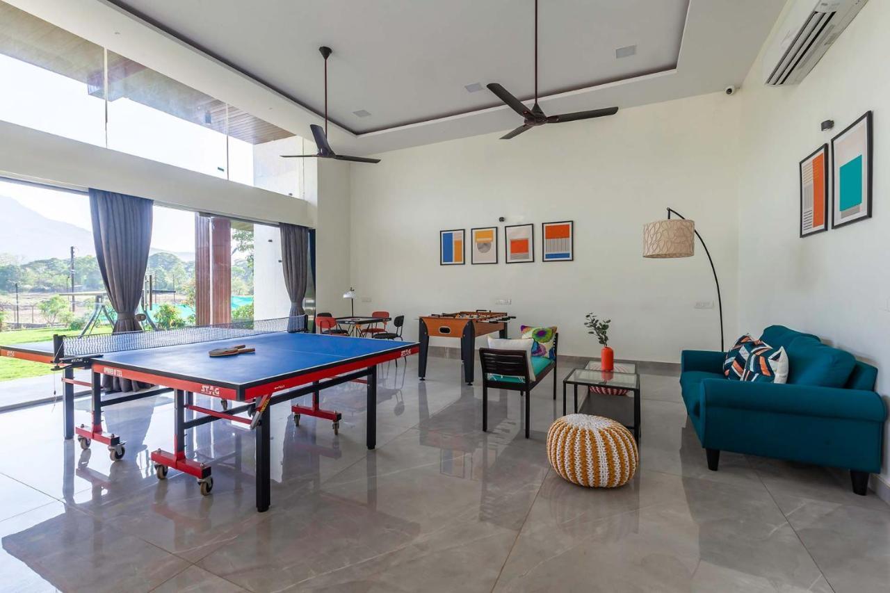 Natures Odyssey By Stayvista - Amidst Lush Greenery With Outdoor Pool And Indoor Activities Chinchavli المظهر الخارجي الصورة