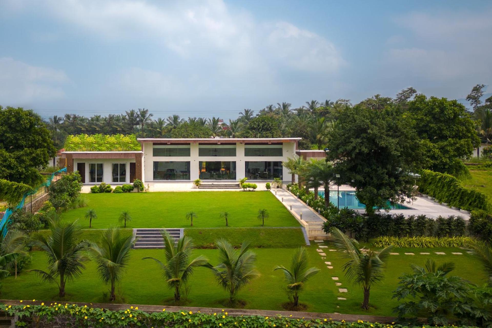 Natures Odyssey By Stayvista - Amidst Lush Greenery With Outdoor Pool And Indoor Activities Chinchavli المظهر الخارجي الصورة